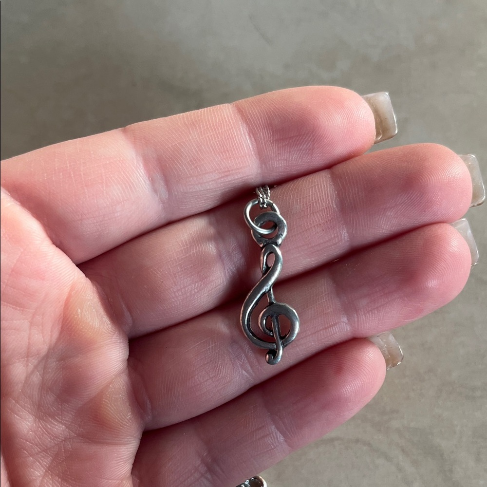 Silver Treble Clef Music Note Pendant Necklace